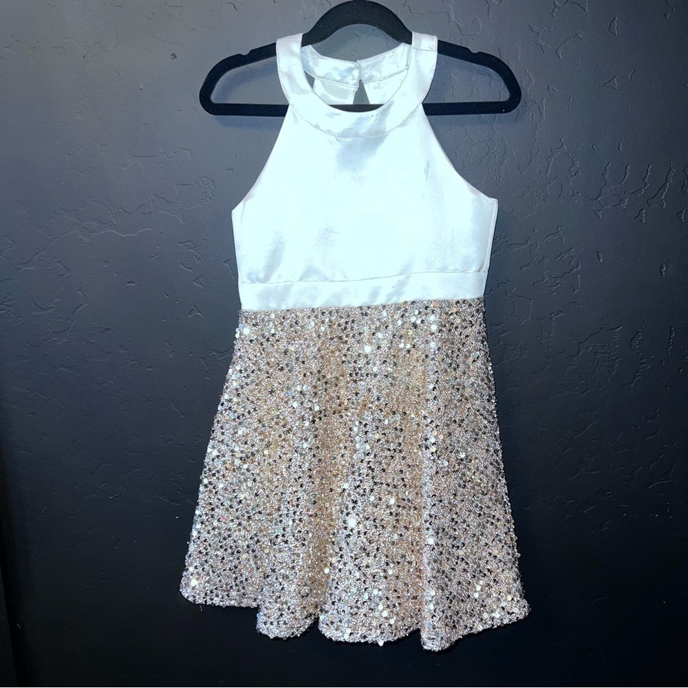 Rare Editions Size 4 Girls "IVORY MIKADO GOLD SEQUIN MESH" Short like New